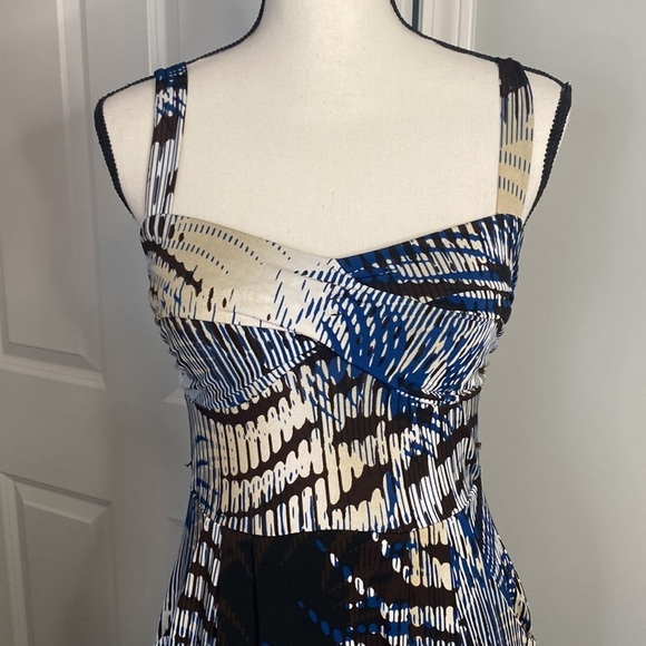 Bisou Bisou Sexy Dress with Bult in Padding and Pockets - Picture 2 of 8